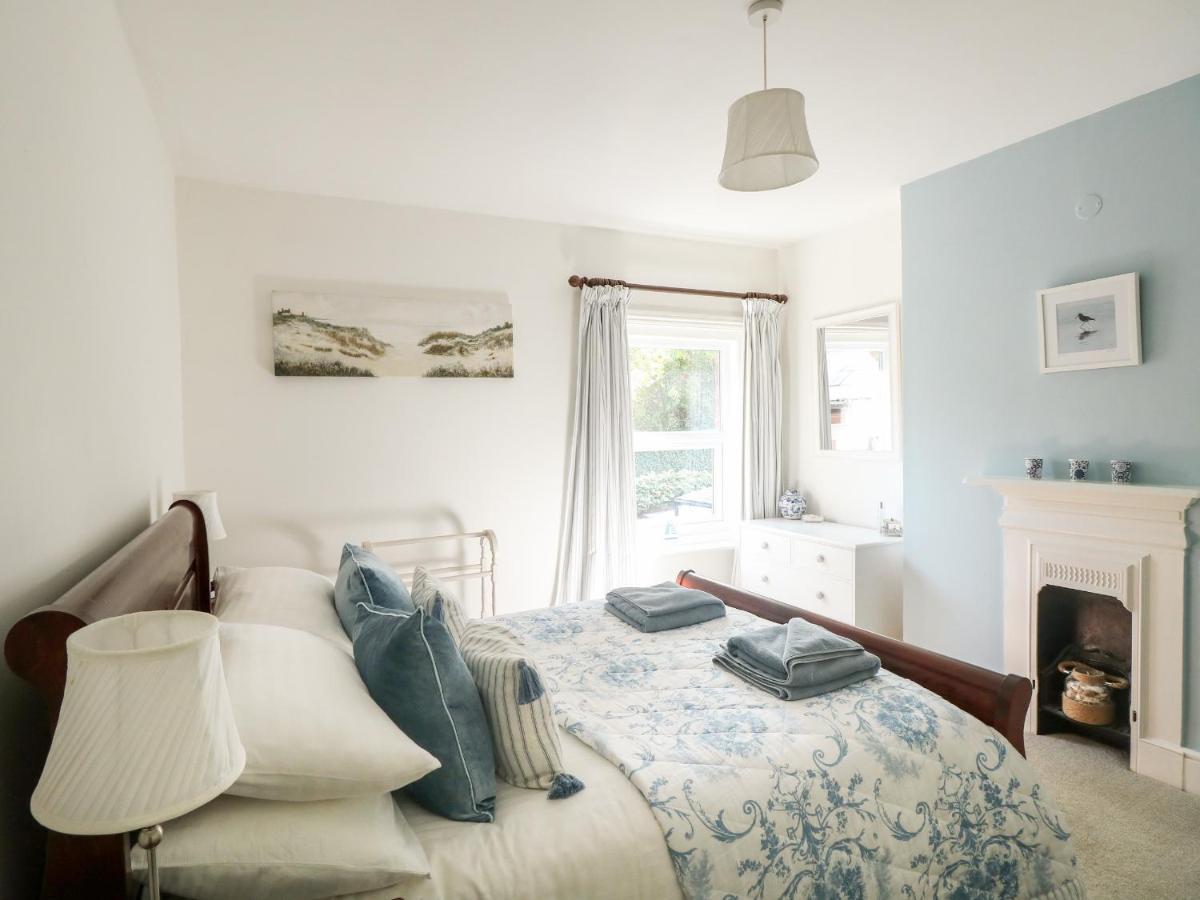 Elm Villa Wareham Extérieur photo