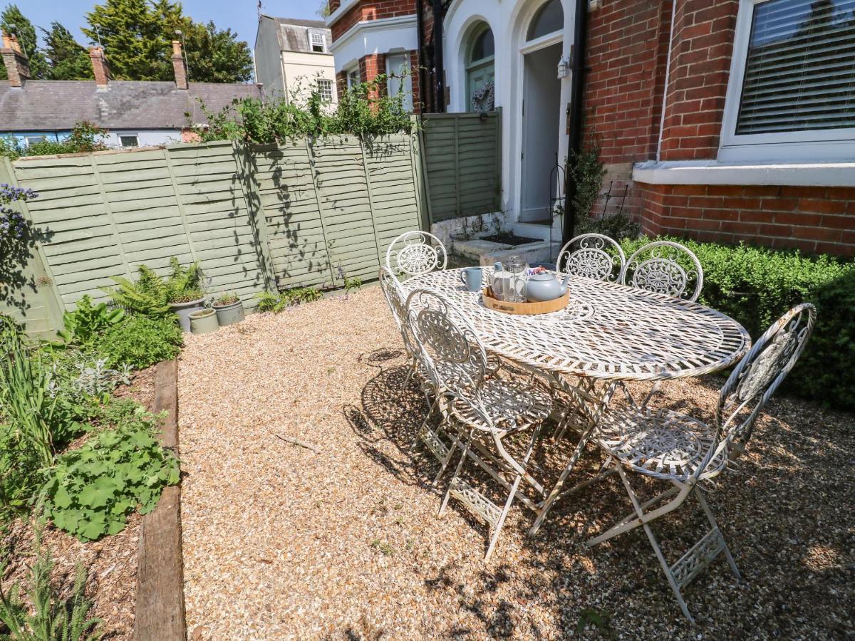 Elm Villa Wareham Extérieur photo